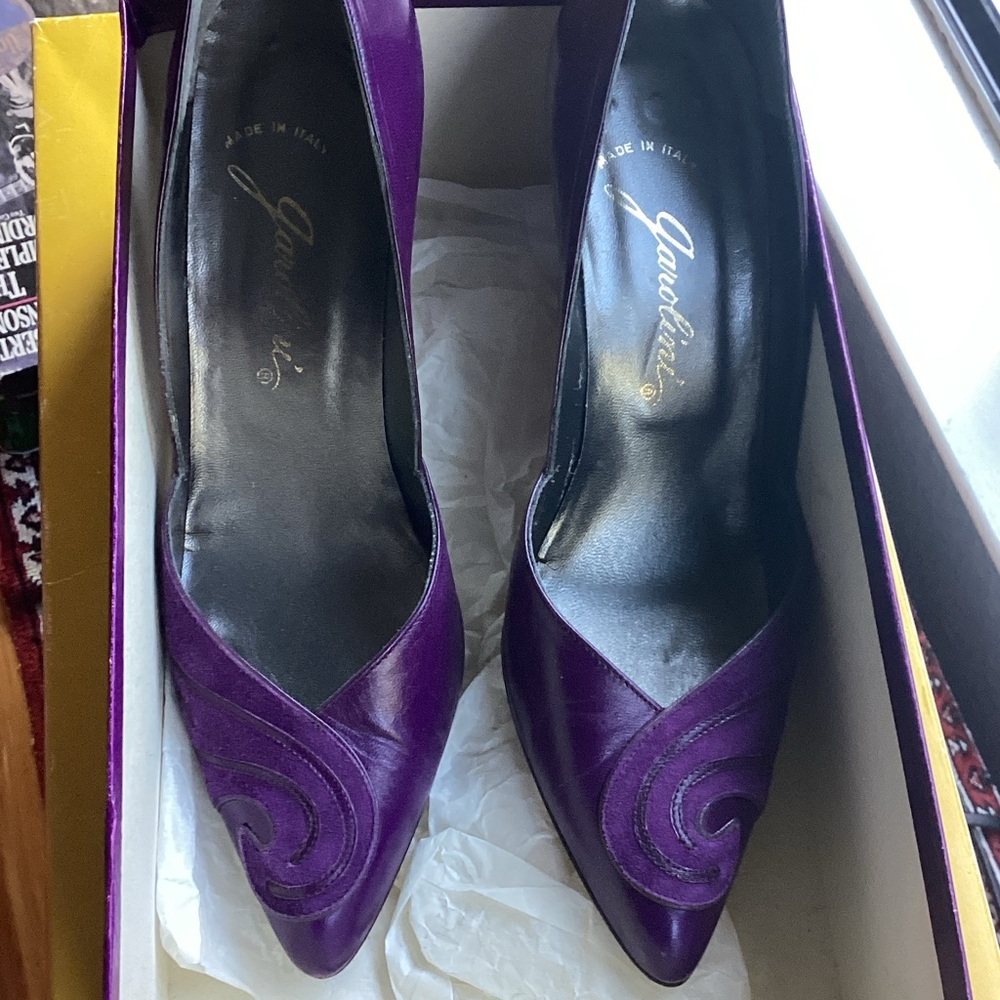 Made in Italy  Chic Purple Heels